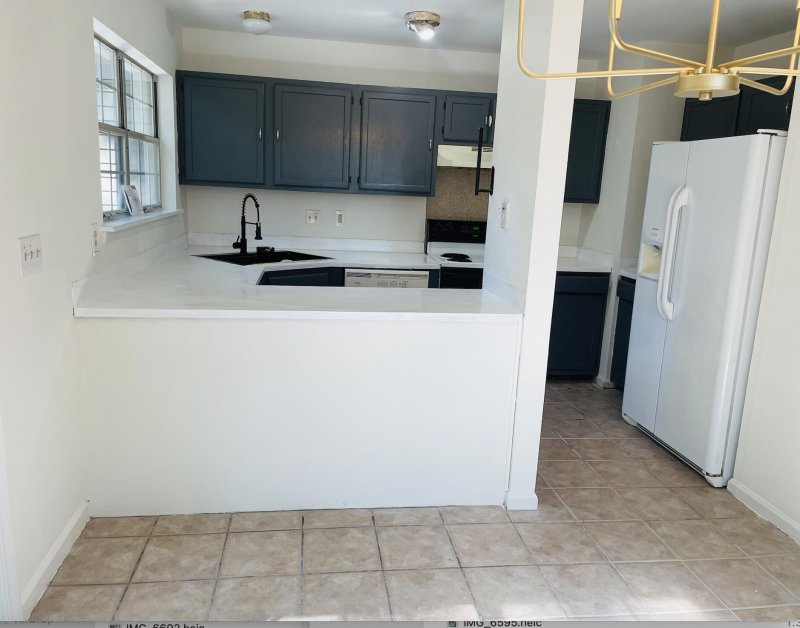 Property image 4 of 102 Welwyn Road in Summerville Place, Summerville, SC 29485