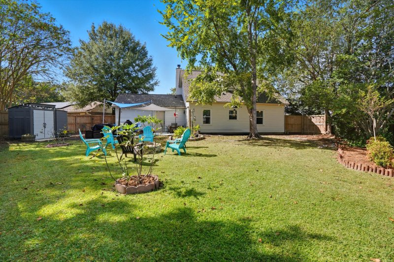 Property image 4 of 8542 Bentwood Drive in Northwoods Estates, North Charleston, SC 29406