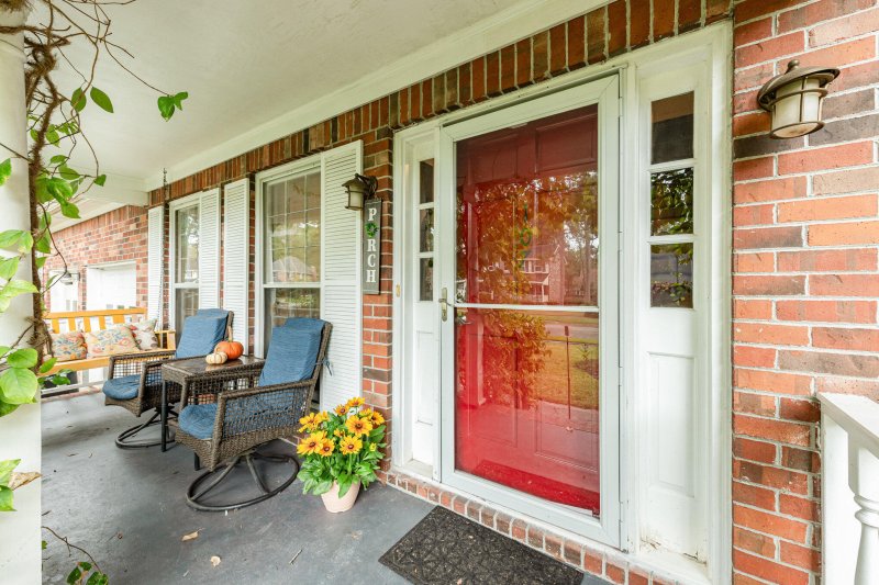 Property image 3 of 107 Thrush Lane in Oak Knoll, Summerville, SC 29485