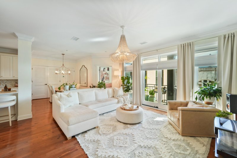 Property image 4 of 76 Society Street 23 in George And Society, Charleston, SC 29401