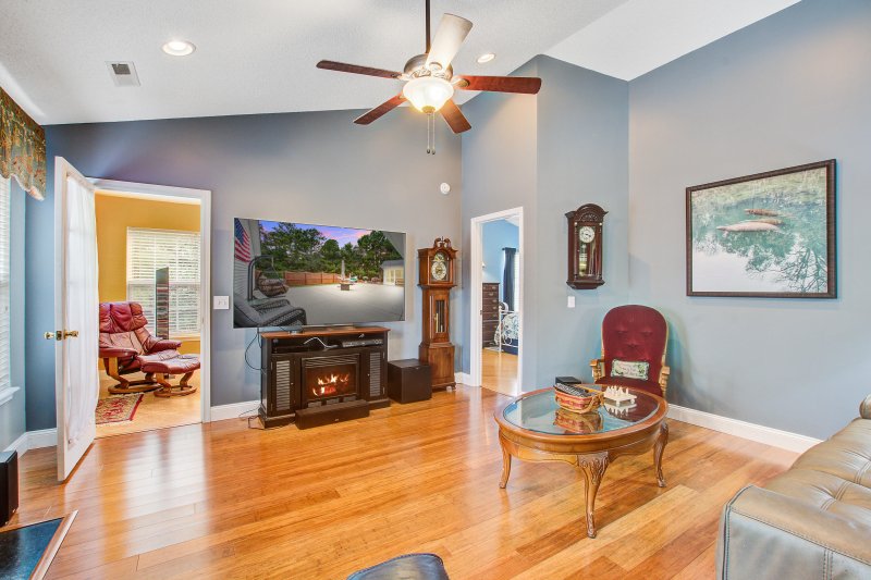 Property image 5 of 102 Wyndham Drive in Lakes of Summerville, Summerville, SC 29485