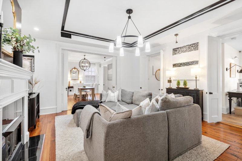 Property image 4 at 81 Ashley Avenue A, Charleston, SC 29401