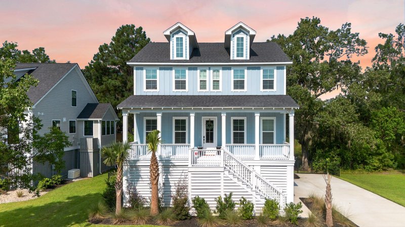 Jacobs Point, Ravenel Community