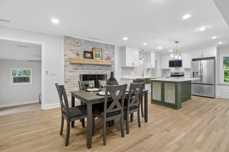 Property image 2 of 1223 Charlestowne Drive in Charlestowne Est, Charleston, SC 29407