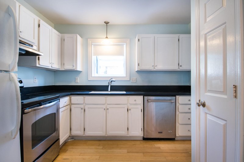 Property image 4 at 707 Nora Lane, Mount Pleasant, SC 29464