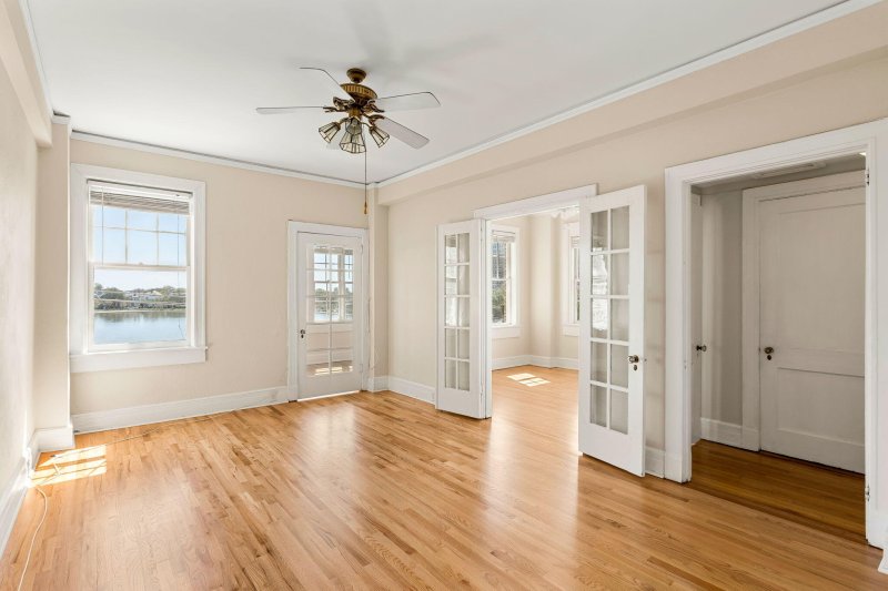 Property image 4 at 63 Rutledge Avenue 37, Charleston, SC 29401