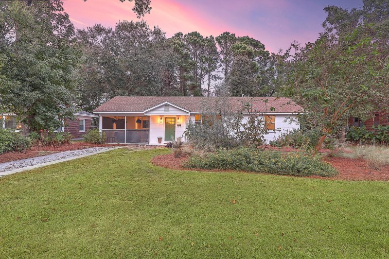 Property image 2 at 10 Rosedale Drive, Charleston, SC 29407