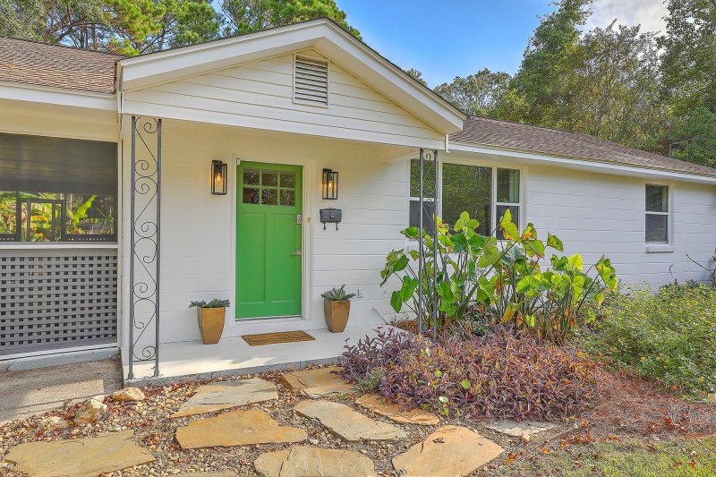 Property image 3 at 10 Rosedale Drive, Charleston, SC 29407