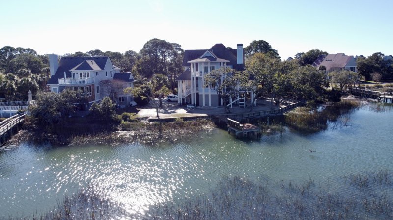 Property image 4 of 268 Little Oak Island Drive in Little Oak Island, Folly Beach, SC 29439