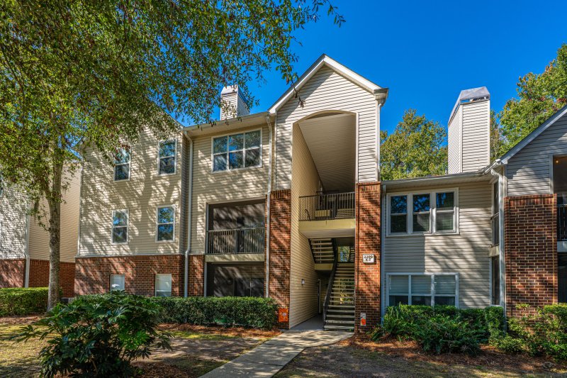 Property image 2 of 2011 N Highway 17 O in The Meridian, Mount Pleasant, SC 29466