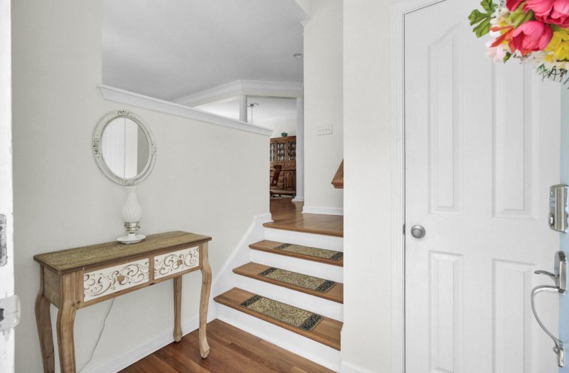 Property image 5 of 1428 Bloomingdale Lane in Park West, Mount Pleasant, SC 29466