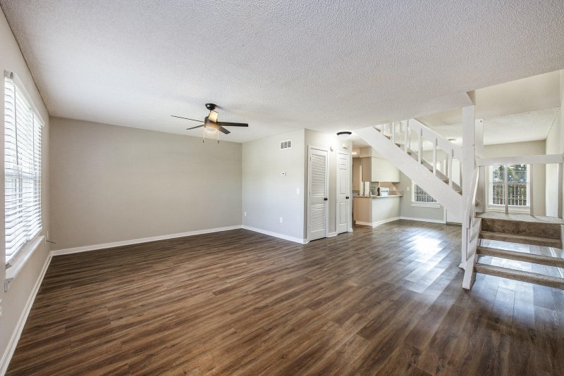 Property image 4 of 5737 Dewsbury Lane in Collins Park Villas, North Charleston, SC 29418