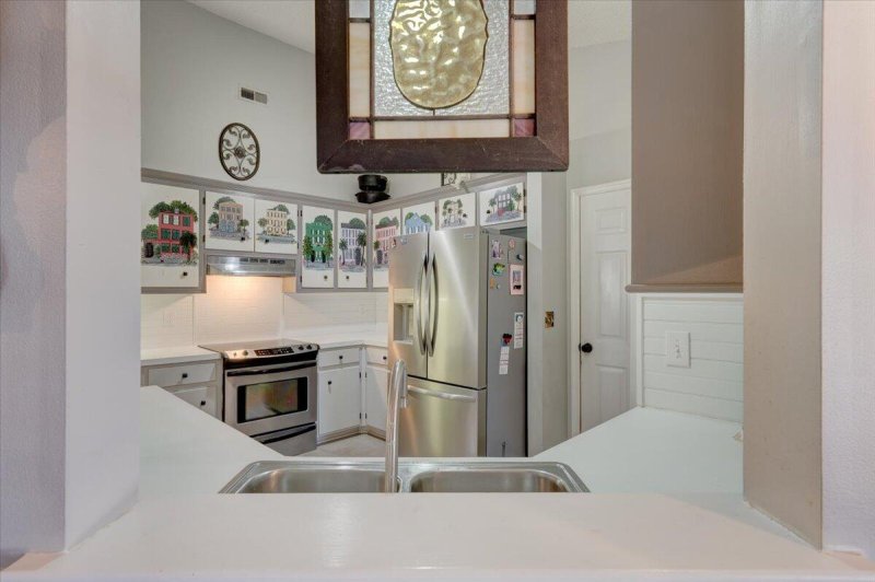 Property image 5 of 359 Muirfield Parkway in Shadowmoss, Charleston, SC 29414