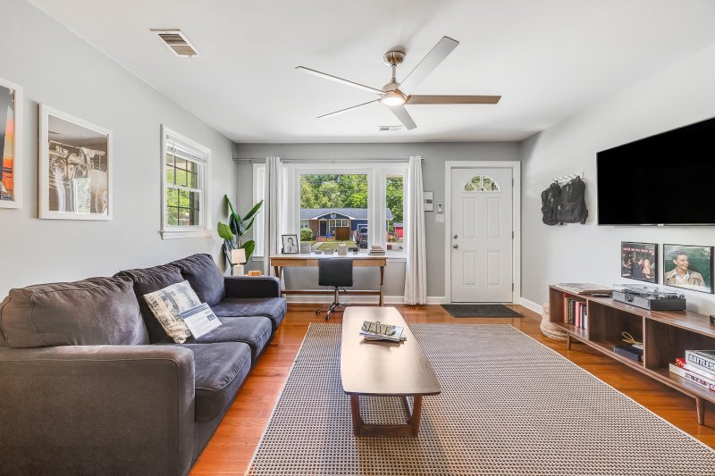 Property image 5 of 1821 Wasp Street in Park Circle, North Charleston, SC 29405