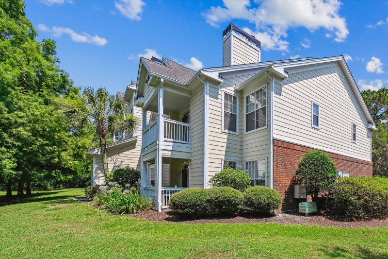 Property image 2 at 45 Sycamore Avenue Apt 322 Avenue 322, Charleston, SC 29407