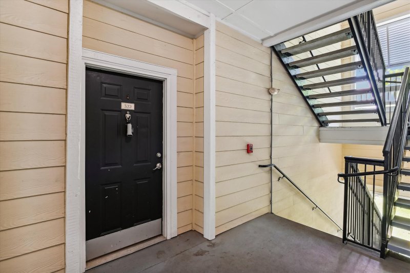 Property image 3 at 45 Sycamore Avenue Apt 322 Avenue 322, Charleston, SC 29407