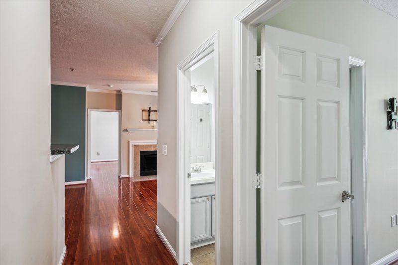 Property image 4 at 45 Sycamore Avenue Apt 322 Avenue 322, Charleston, SC 29407