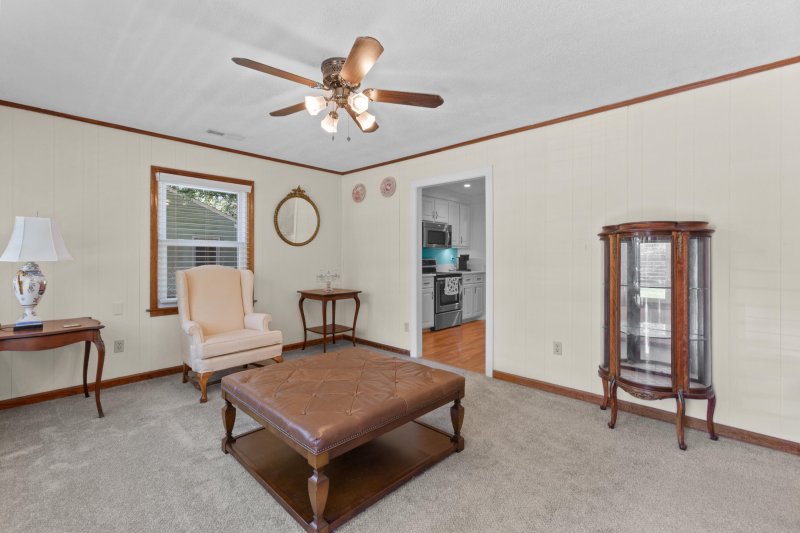 Property image 5 of 5806 Edinburgh Drive in Yeamans Park, Hanahan, SC 29410