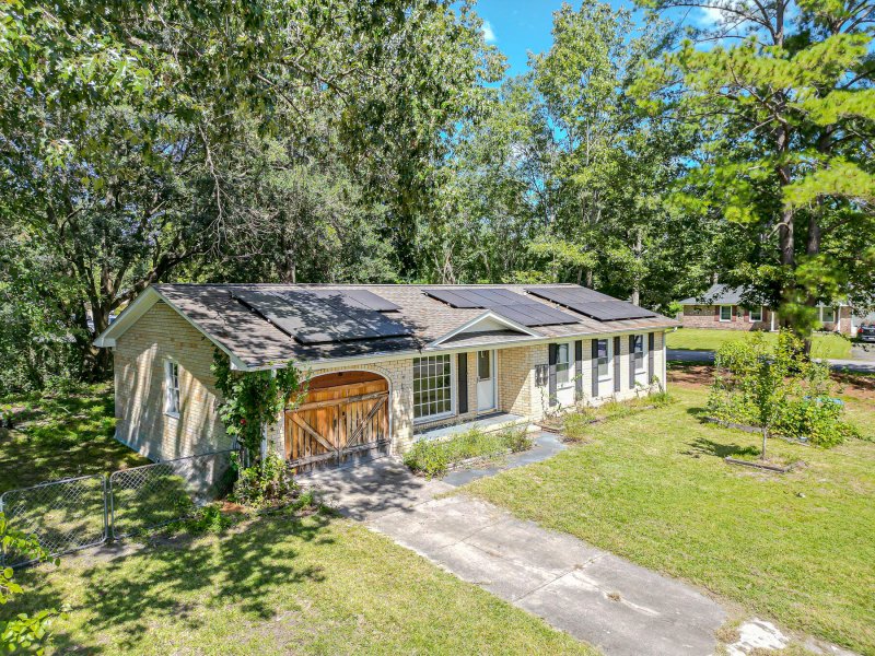 109 Greenhurst Avenue