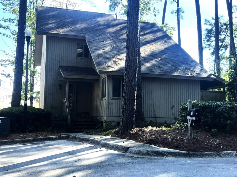 Property image 3 of 10 Shadow Creek Court in Reflections, Columbia, SC 29209