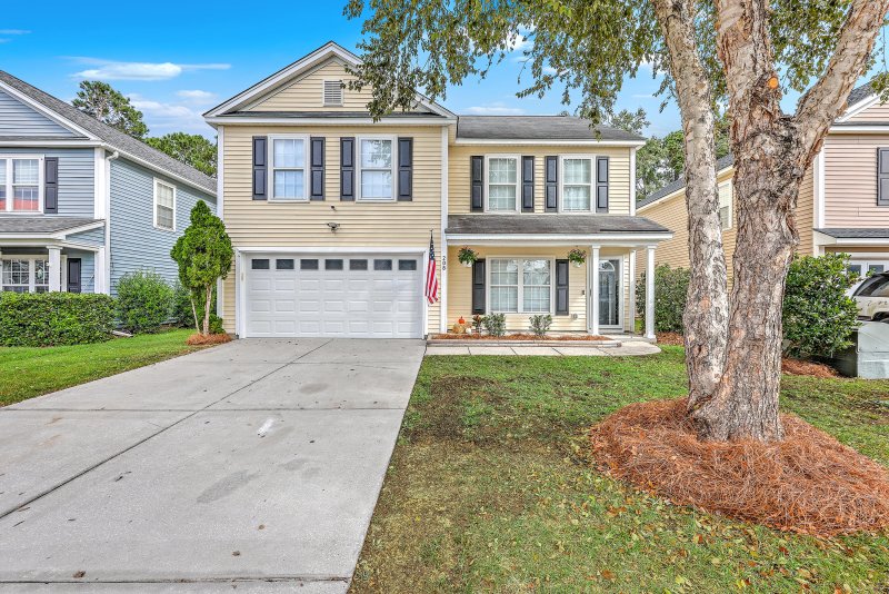 Property image 3 of 208 Emerald Isle Drive in Moss Grove Plantation, Moncks Corner, SC 29461