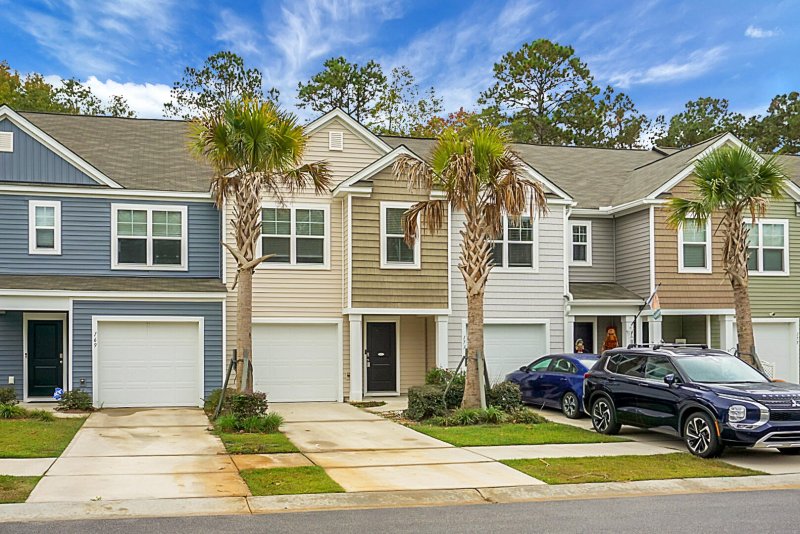 Property image 4 of 171 Rosefield Court in Palmetto Reach, Summerville, SC 29485