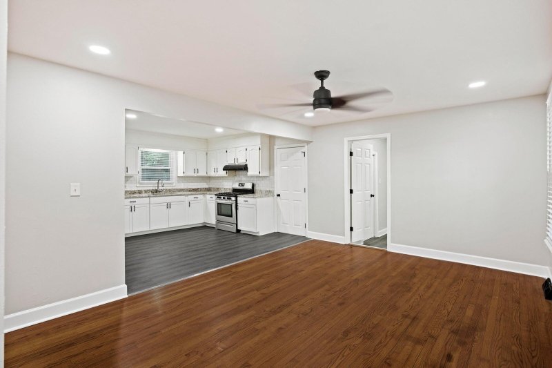 Property image 4 of 7708 Peppercorn Lane in Pepperhill, North Charleston, SC 29420