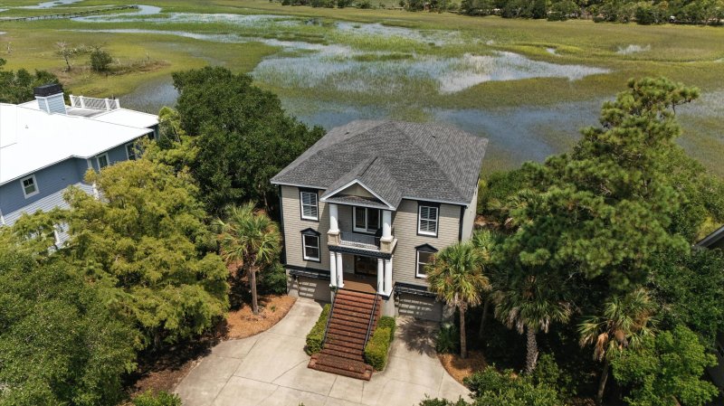 Property image 2 of 37 Seagrass Lane in Wild Dunes, Isle of Palms, SC 29451
