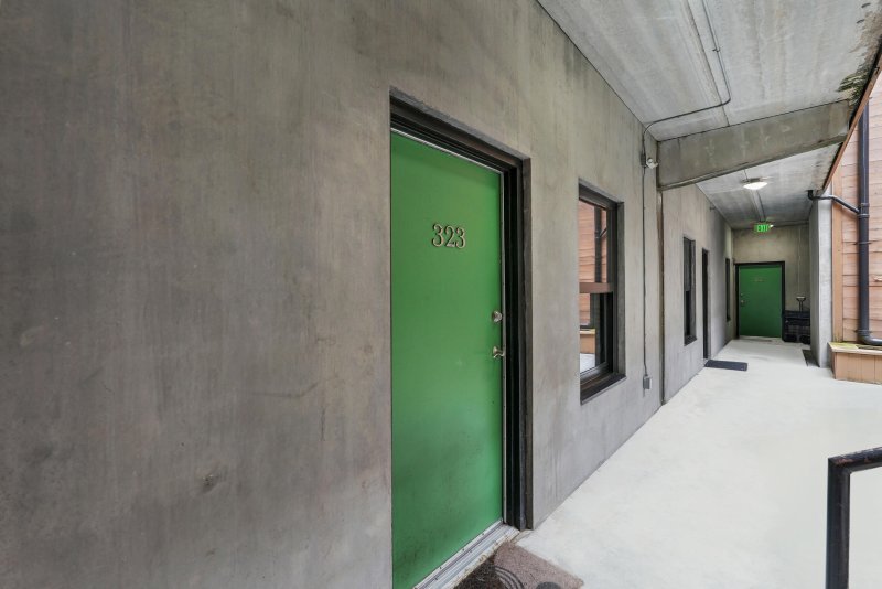 Property image 5 of 1 Cool Blow Street 323 in Downtown, Charleston, SC 29403