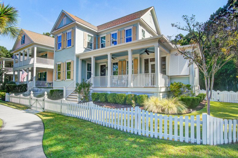 2753 Rivertowne Parkway