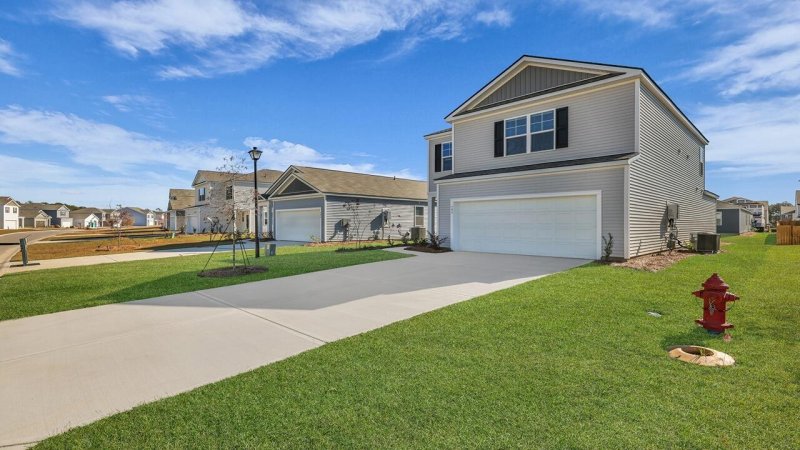 Property image 3 of 793 Long Bluff Road in Cane Bay Plantation, Summerville, SC 29486
