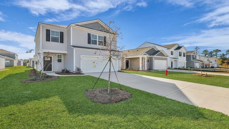 Property image 5 of 793 Long Bluff Road in Cane Bay Plantation, Summerville, SC 29486