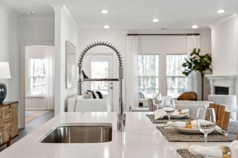 Property image 5 of 1013 Oak Yard Lane in Summers Corner, Summerville, SC 29485