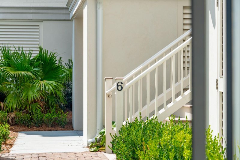 Property image 5 of 6 Prioleau Street in South of Broad, Charleston, SC 29401