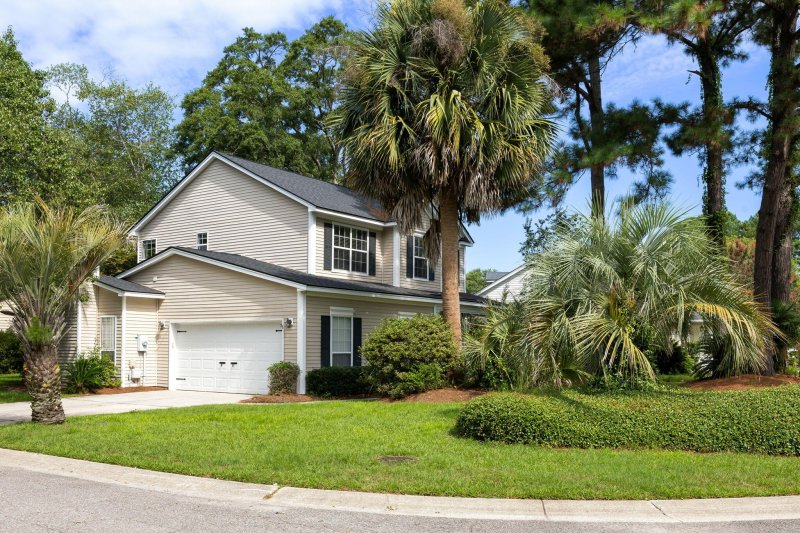 Property image 2 at 456 Old Carolina Court, Mount Pleasant, SC 29464