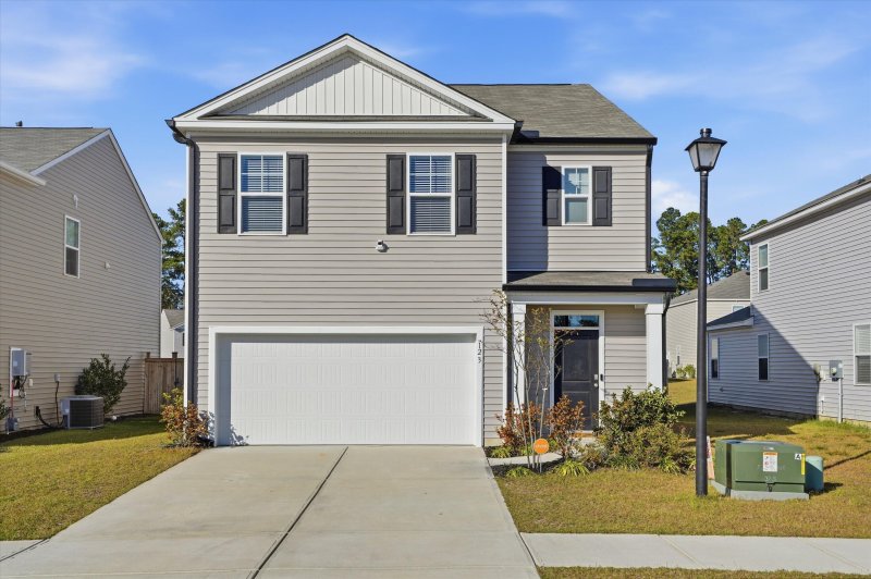 Property image 2 of 123 Horizon Ridge Drive in Cane Bay Plantation, Summerville, SC 29486