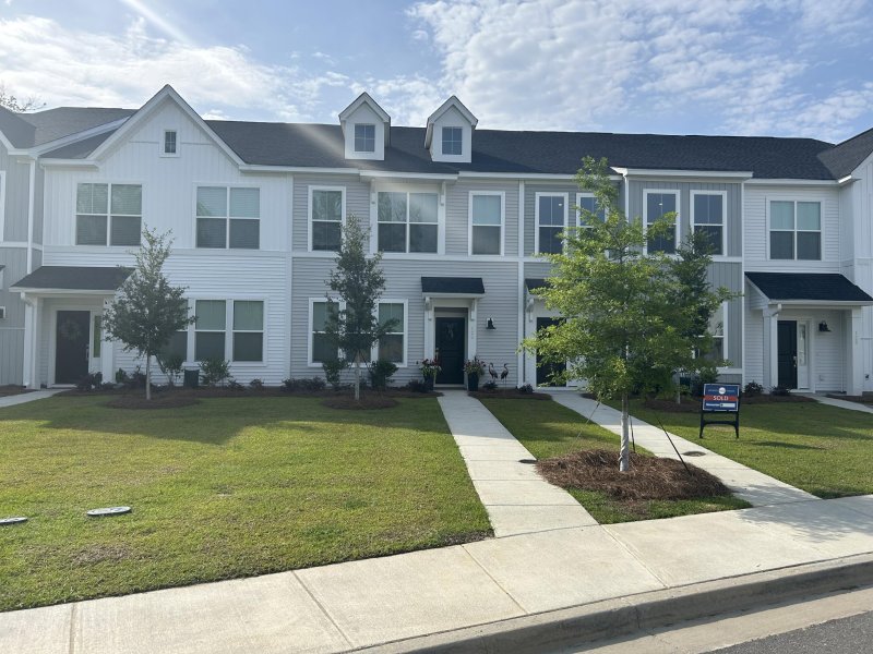 141 Brown Swiss Circle