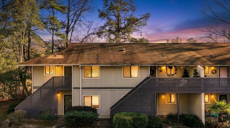 2741 Jobee Drive 105