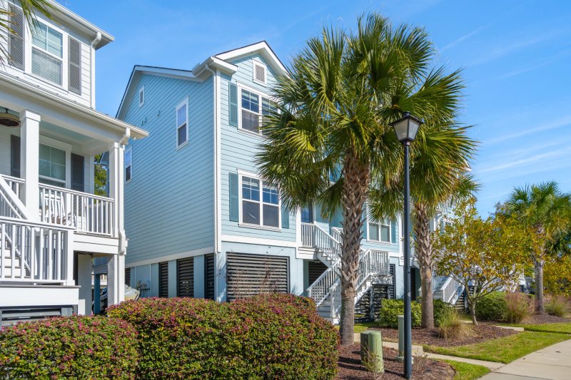 Property image 2 of 2216 Hamlin Sound Circle Circle in Oyster Point, Mount Pleasant, SC 29466