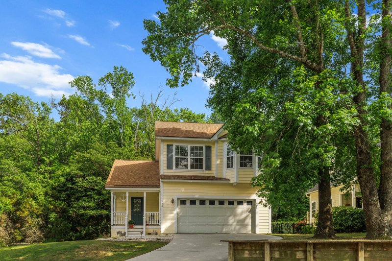 Property image 2 at 675 Fair Spring Drive, Charleston, SC 29414
