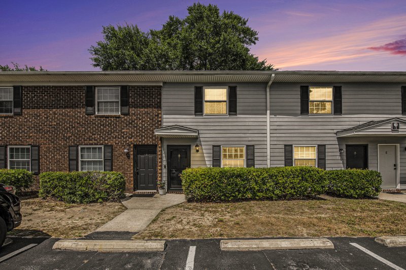 21 Rivers Point Row 3c