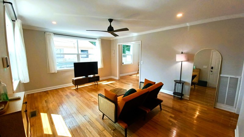 Property image 2 of 4625 Durant Avenue in Park Circle, North Charleston, SC 29405