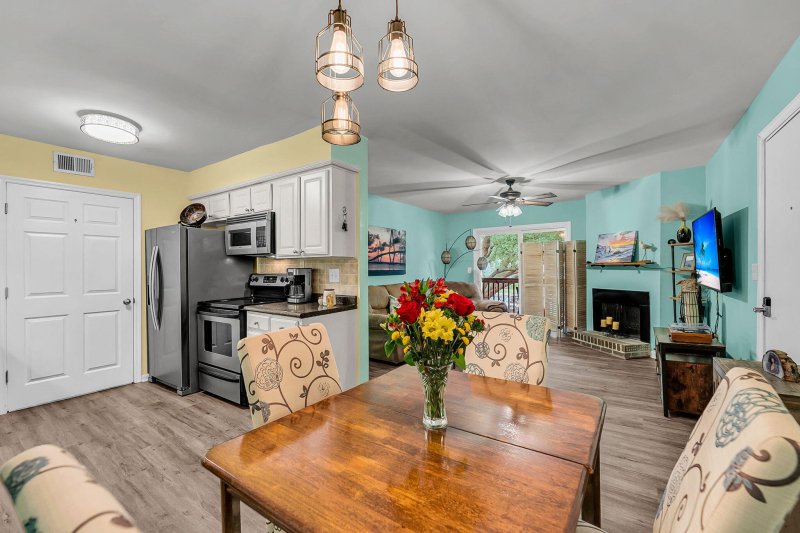 Property image 4 of 1402 Camp Road 6e in Point James, Charleston, SC 29412