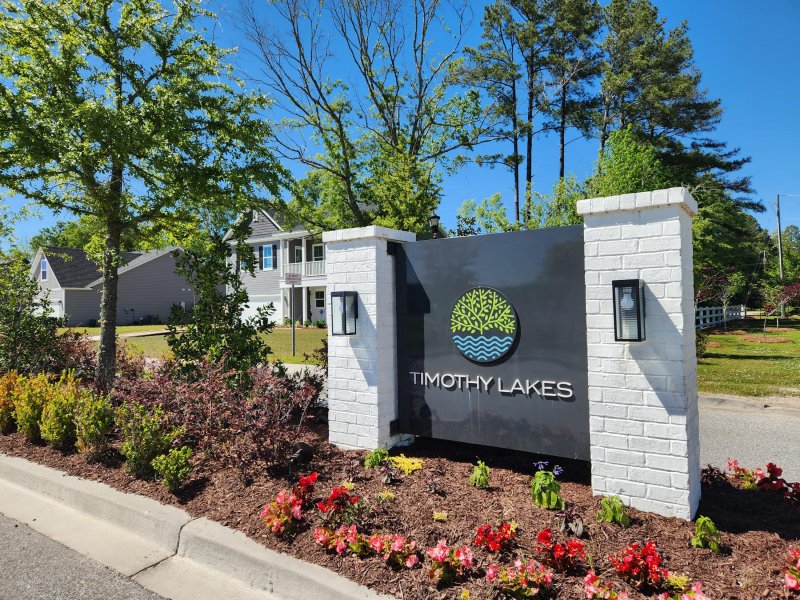 Timothy Lakes, Ridgeville community