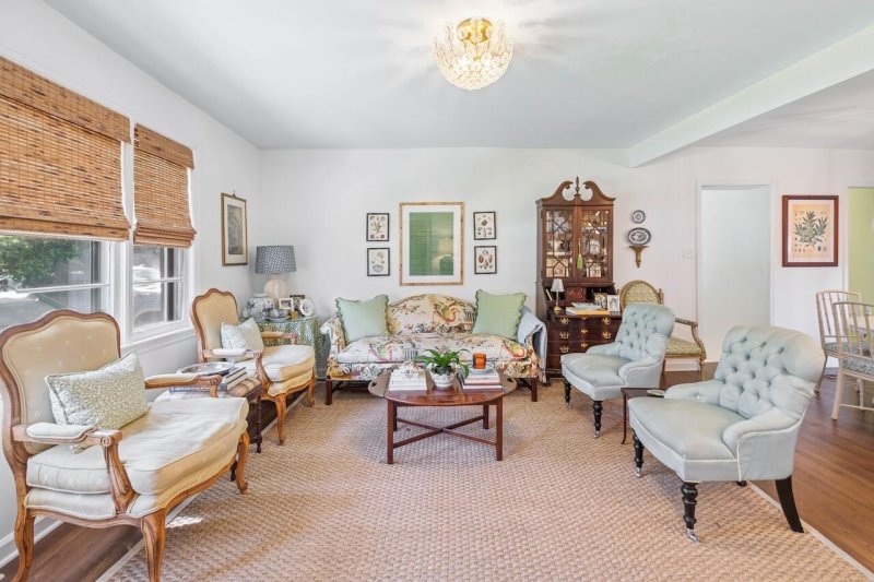 Property image 5 of 2404 Terrell Street in Melrose, Charleston, SC 29414