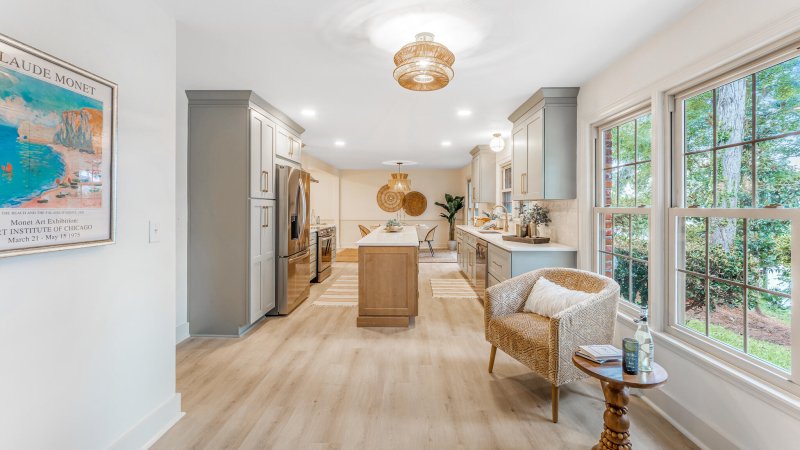 Property image 5 of 108 Lakeview Drive in Ashborough, Summerville, SC 29485