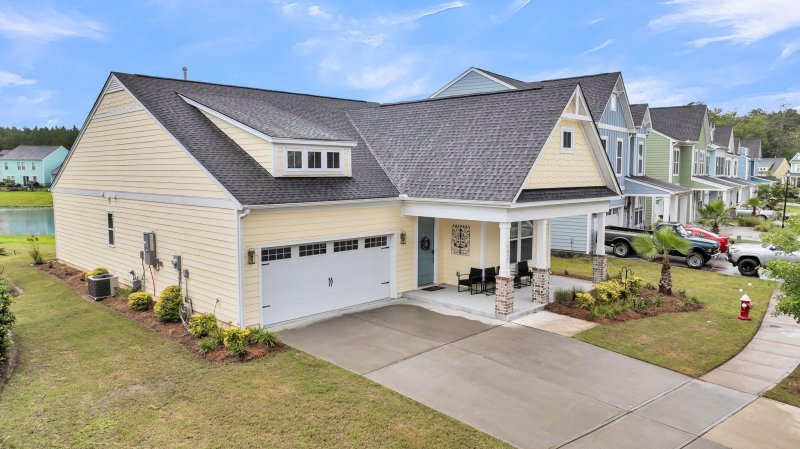 Property image 2 of 1037 Magnolia Warbler Way in Homecoming, Ravenel, SC 29470