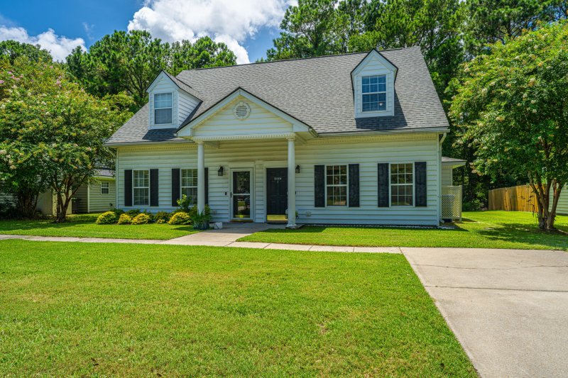 2220 Kings Gate Lane