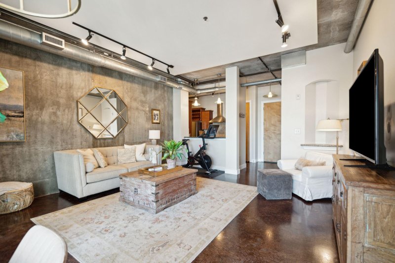 Property image 3 at 150 Bee Street 612, Charleston, SC 29401