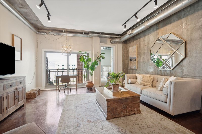 Property image 4 at 150 Bee Street 612, Charleston, SC 29401